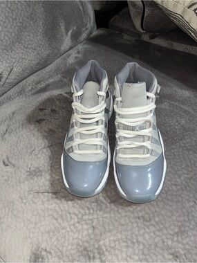 Air Jordan 11 Retro "Cool Grey"